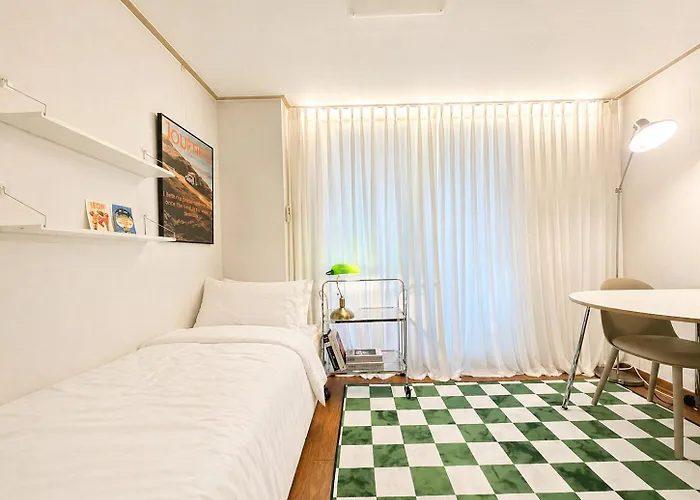 4hongdae, Itaewon 15 Minutes, Mangwon Market, Hapjeong, Single Seul